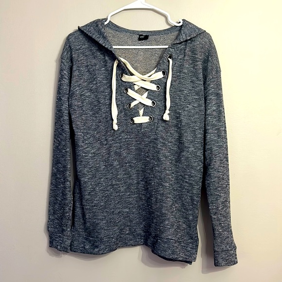 Women’s medium hooded lace up sweatshirt - Picture 1 of 5